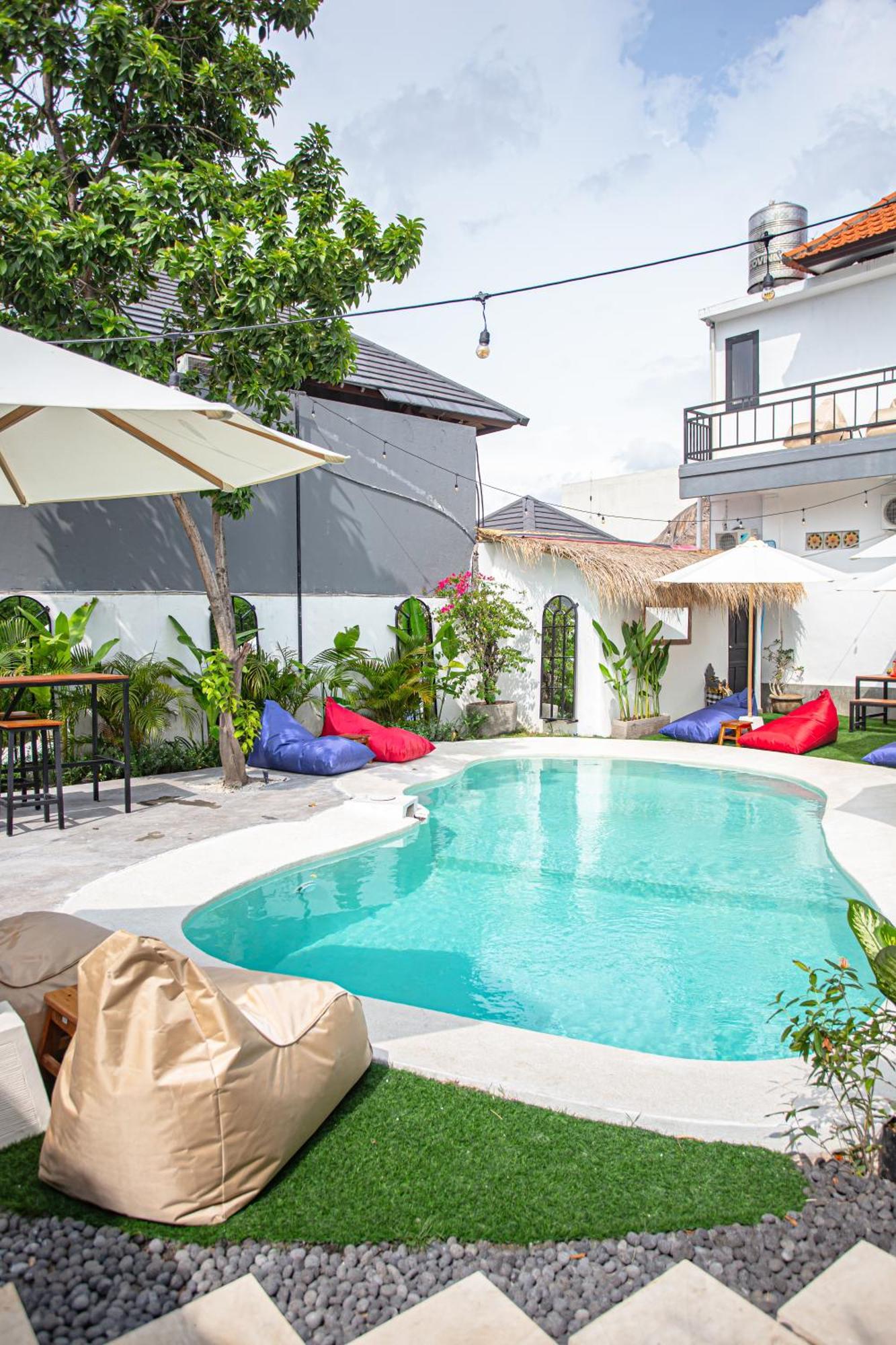What The Duck Backpackers Canggu Exterior foto